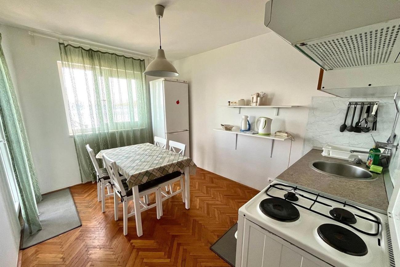 Apartments By The Sea Maslinica, Solta - 774 Grohote Екстериор снимка